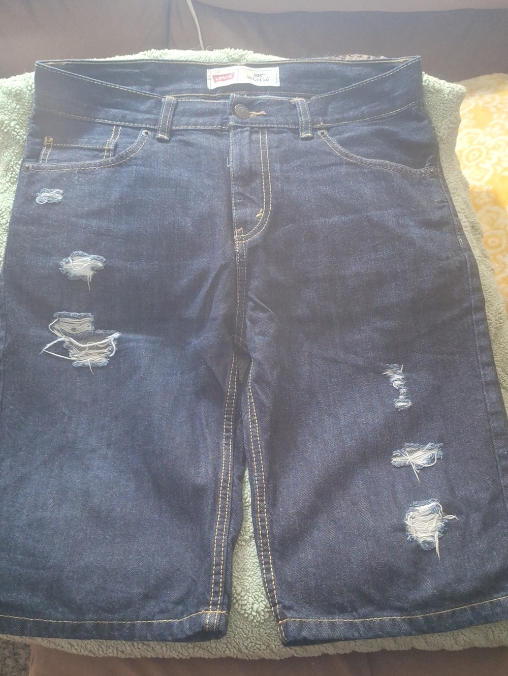 Levi's Men Dark Indigo Straight Leg Distressed Jeans New